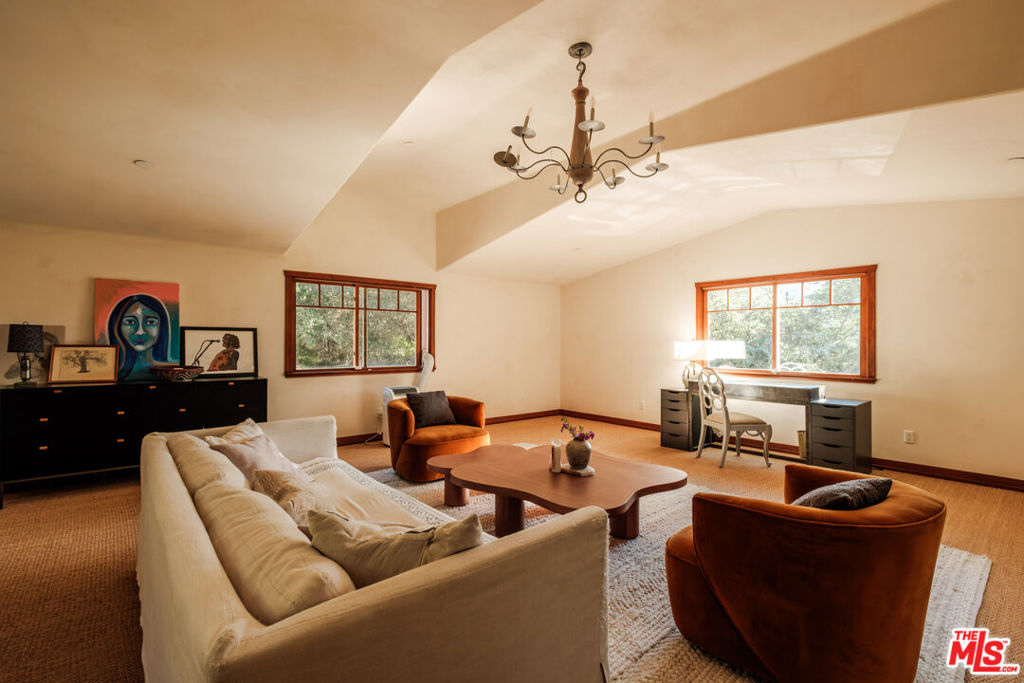 21717 Encina Road Property Photo 54