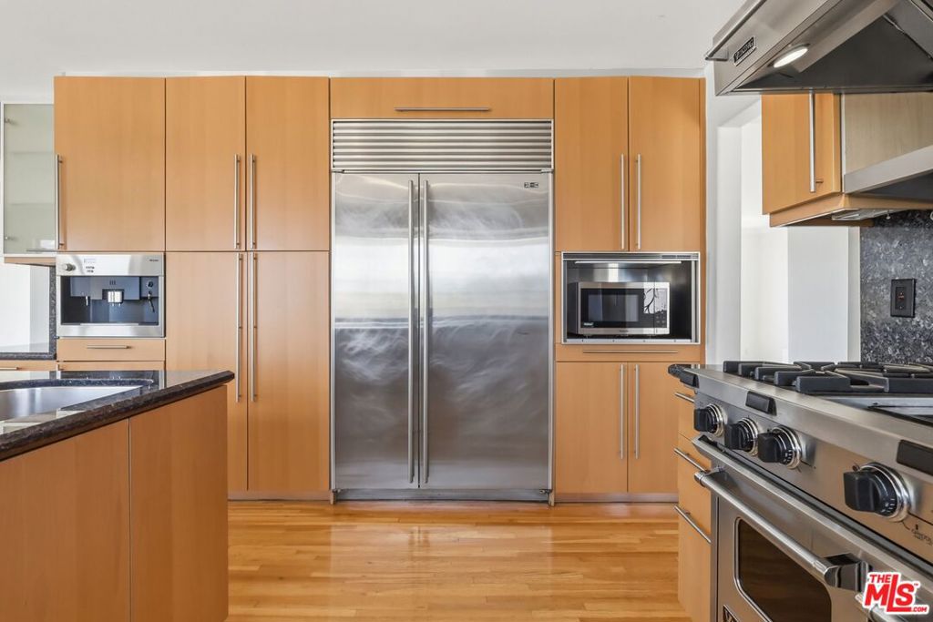 4613 Reforma Road Property Photo 11