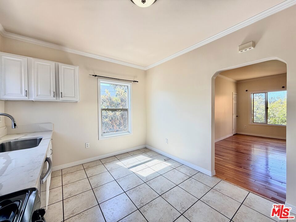 605 1/2 Tularosa Drive Property Photo 7