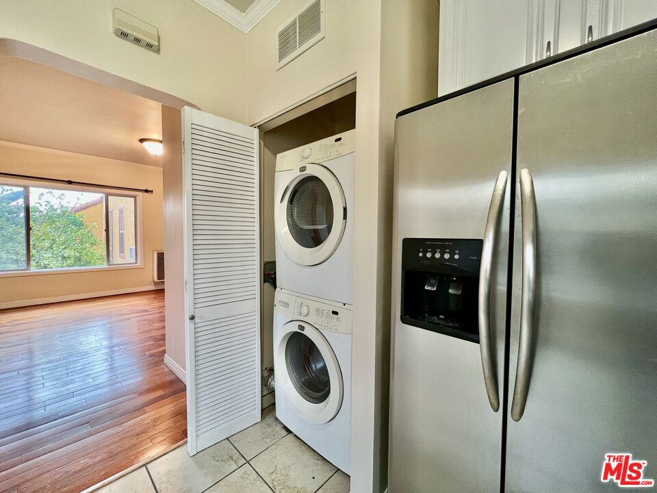 605 1/2 Tularosa Drive Property Photo 8