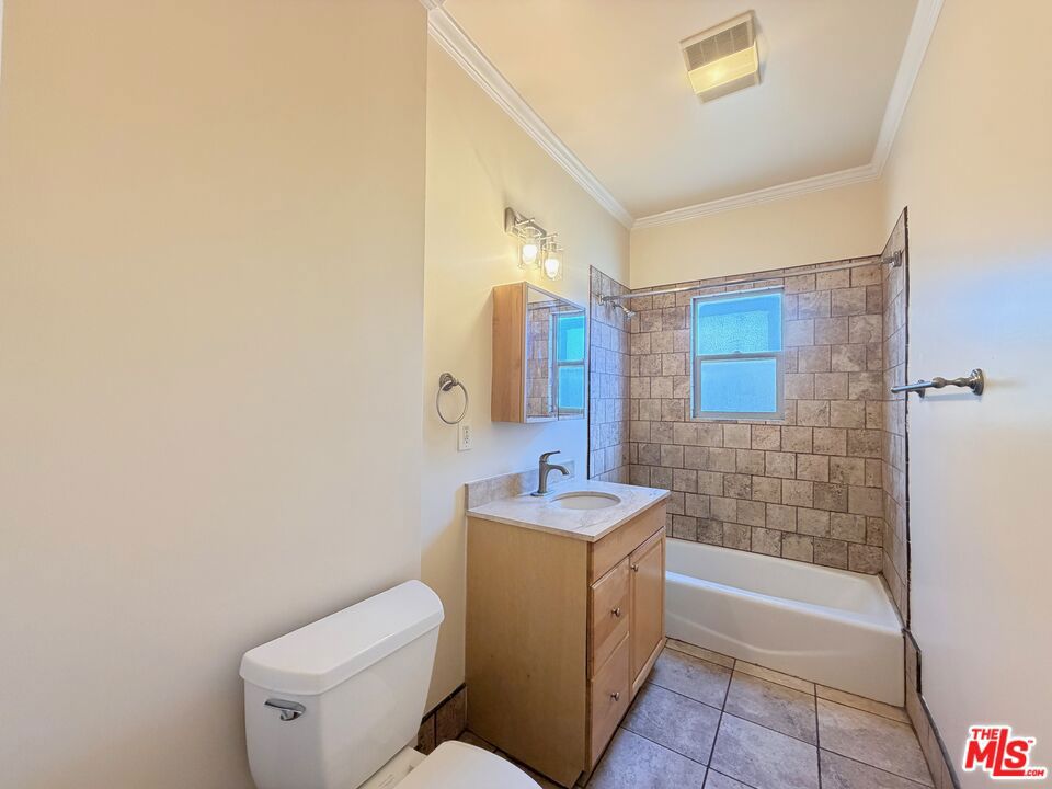 605 1/2 Tularosa Drive Property Photo 10