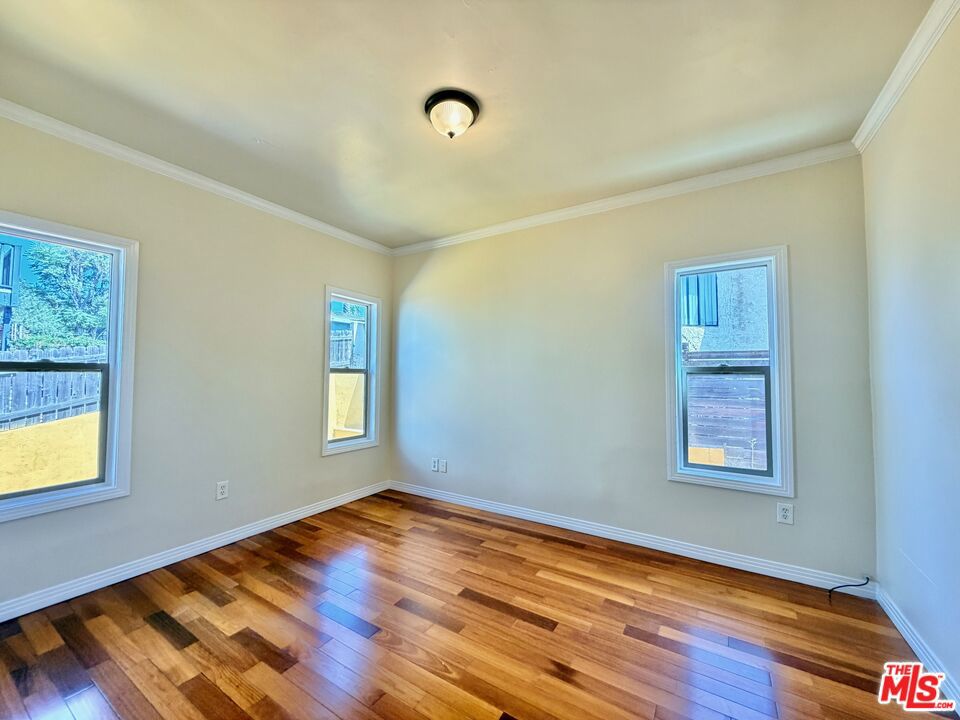 605 1/2 Tularosa Drive Property Photo 11