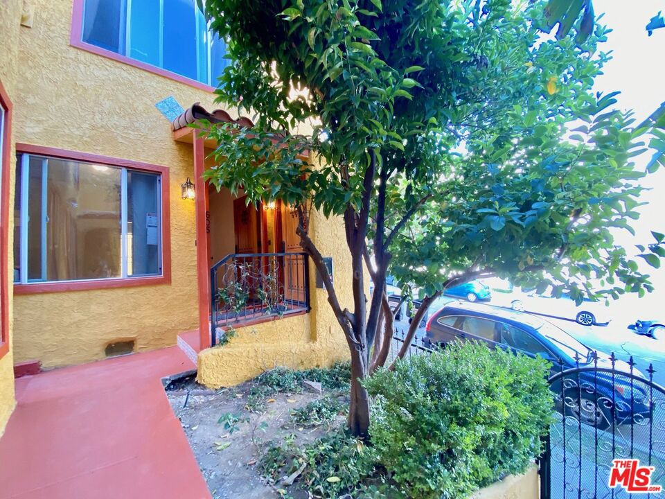 605 1/2 Tularosa Drive Property Photo 18