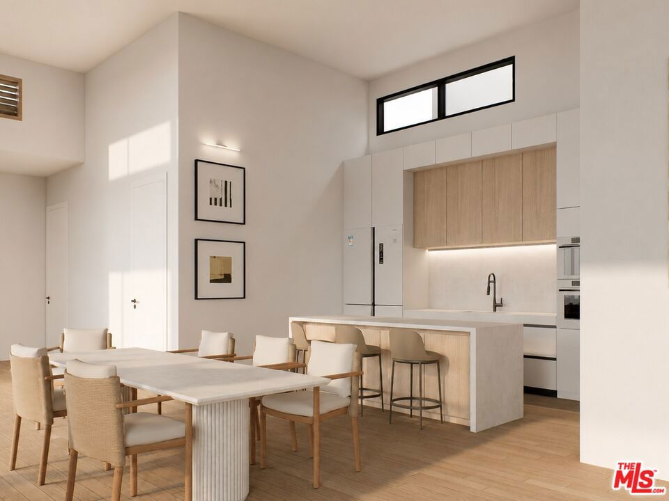 570 Schueren Property Photo 4