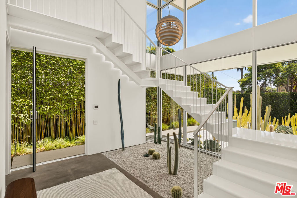 527 7th Street Property Photo 18