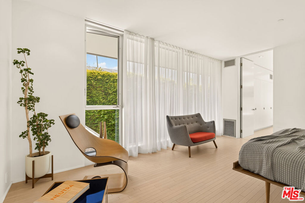 527 7th Street Property Photo 20