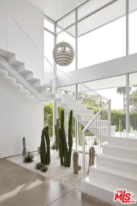 527 7th Street Property Photo 32