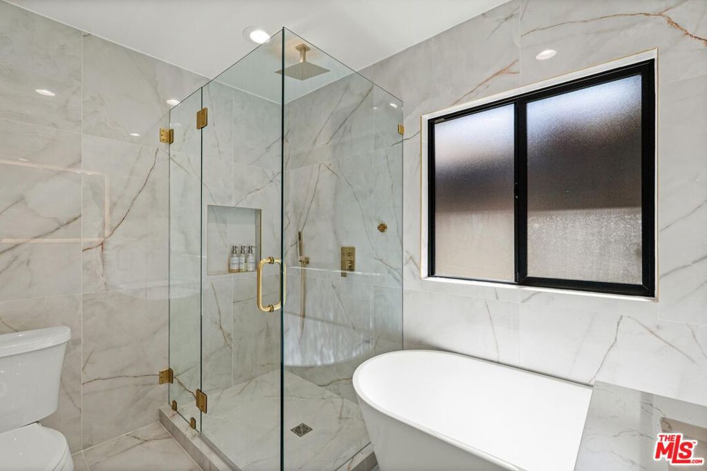 5253 Buffalo Avenue Property Photo 18