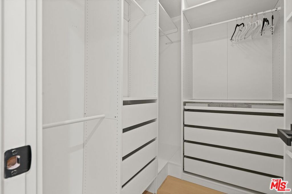 5253 Buffalo Avenue Property Photo 19