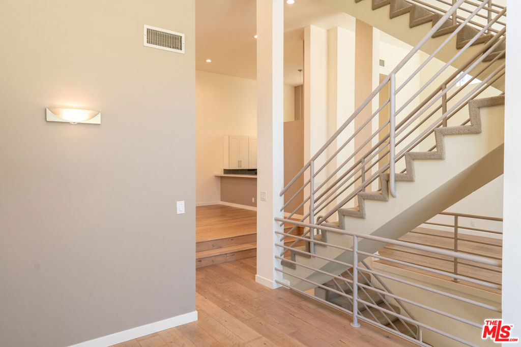 633 Museum Drive Property Photo 17