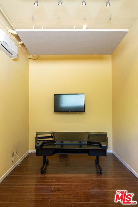 633 Museum Drive Property Photo 39