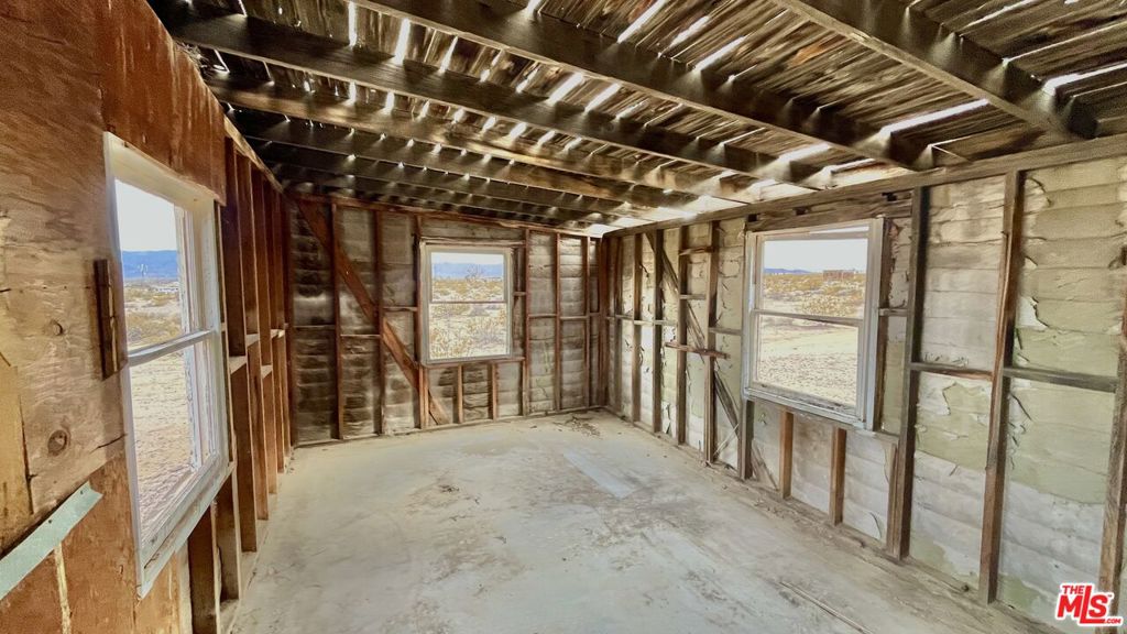 1476 Hales Drive Property Photo 13