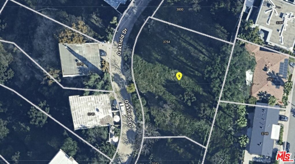 3754 Oakfield Drive Property Photo 3