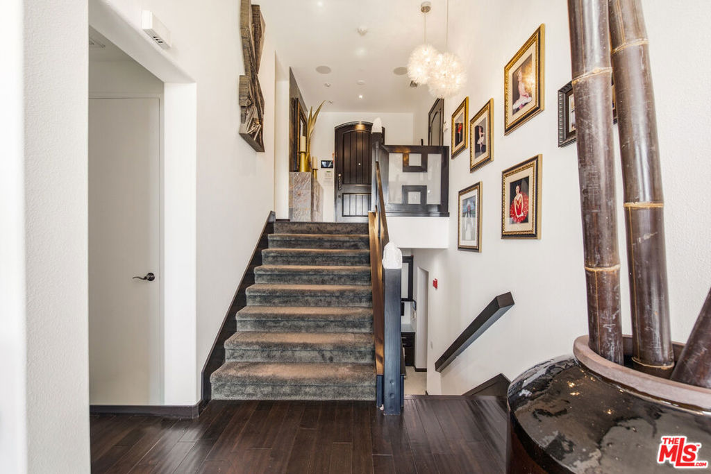 868 Kingsford Street Property Photo 18