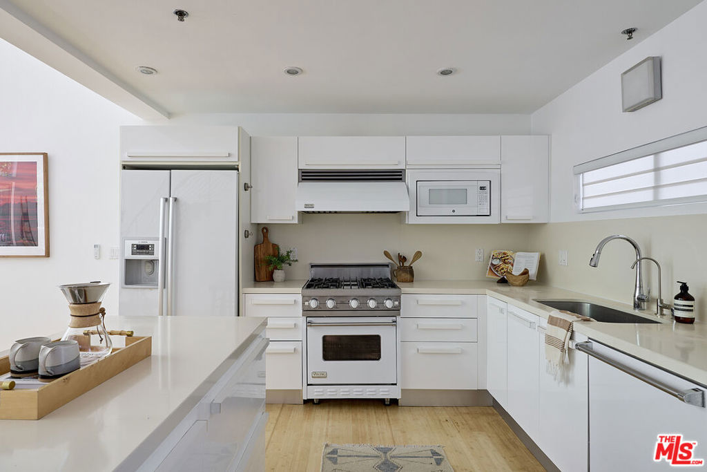 13326 Beach Avenue 105 Property Photo 4