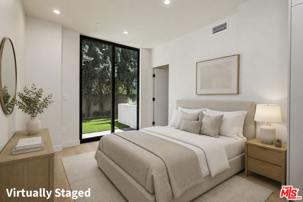428 Arnaz Drive Property Photo 3