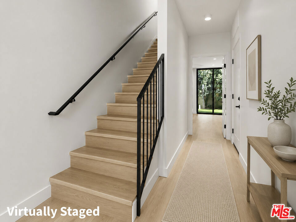 428 Arnaz Drive Property Photo 7