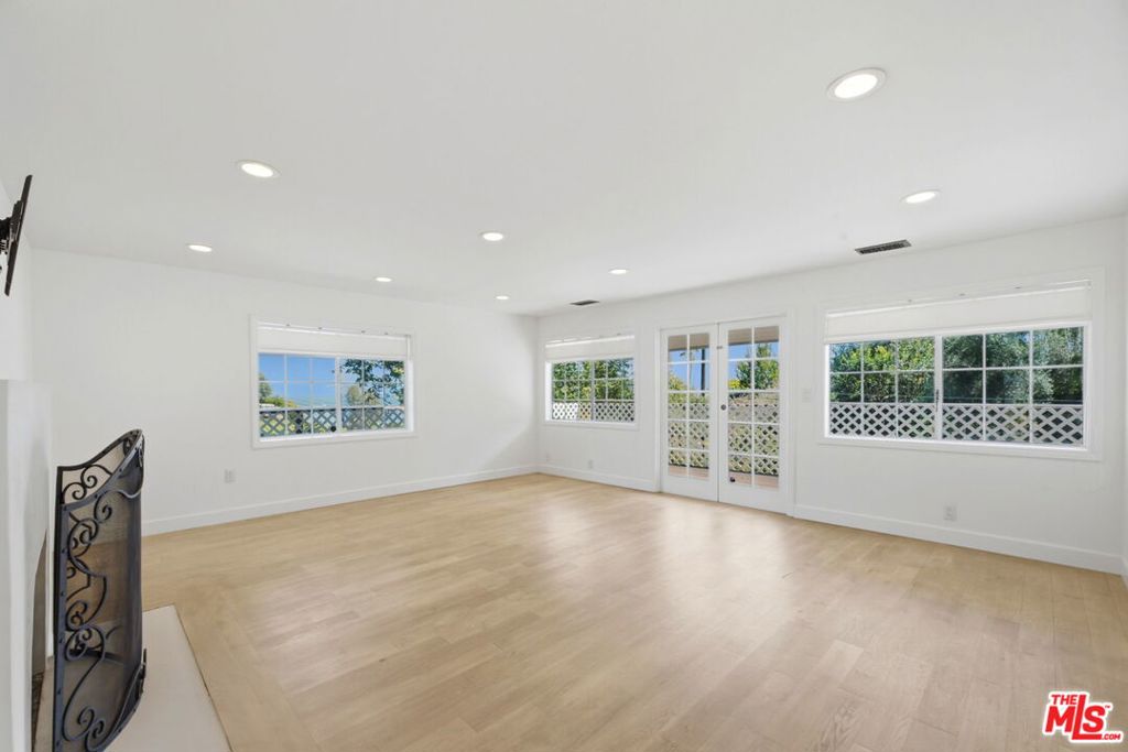 27355 Pacific Coast Highway B Property Photo 2