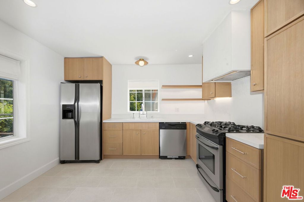 27355 Pacific Coast Highway B Property Photo 5
