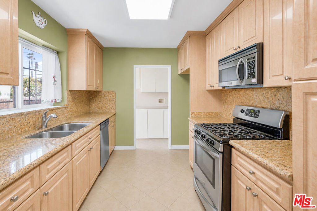 5904 Dauphin Street Property Photo 7