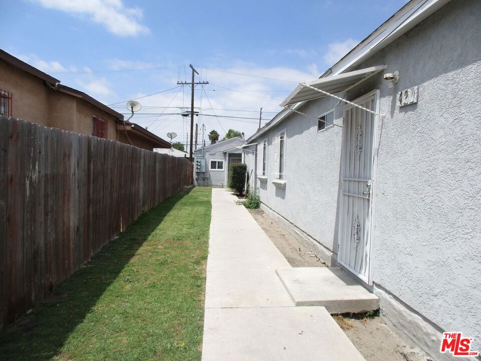 427 E 98th Street Property Photo 5