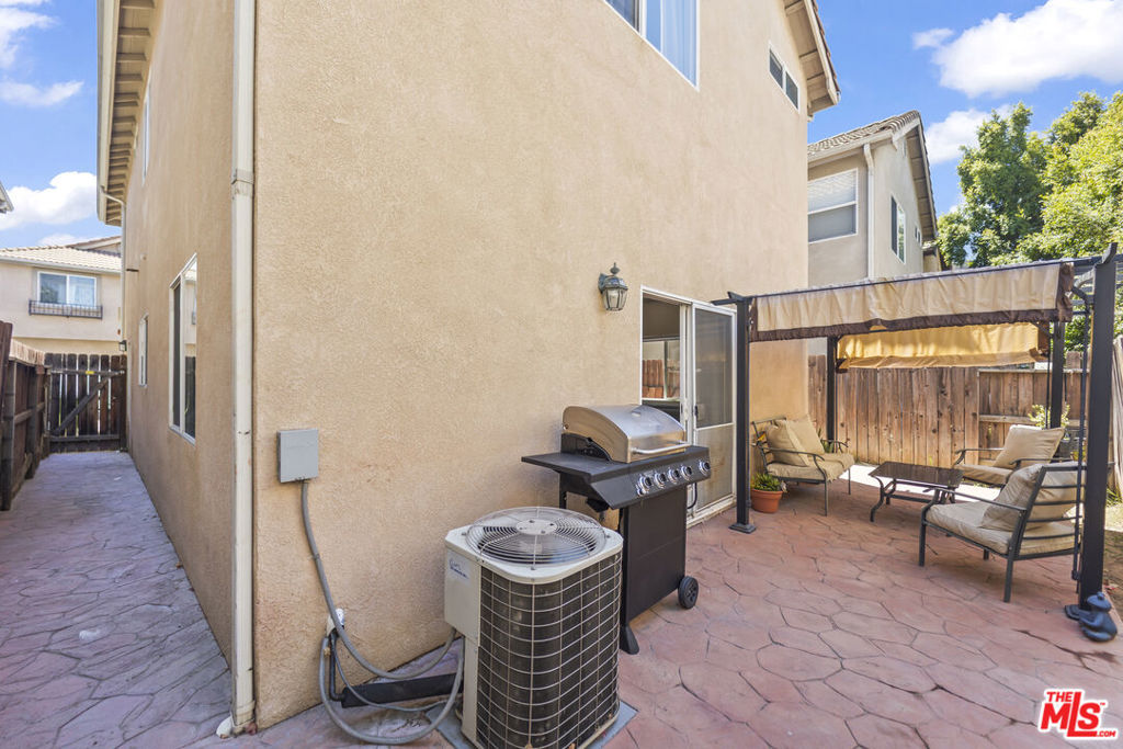 8554 Burnet Avenue 125 Property Photo 15