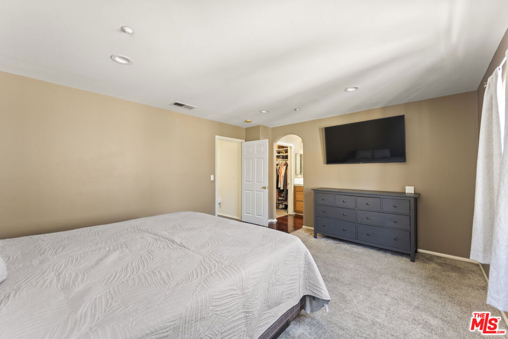 8554 Burnet Avenue 125 Property Photo 18