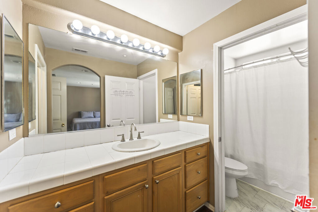 8554 Burnet Avenue 125 Property Photo 20