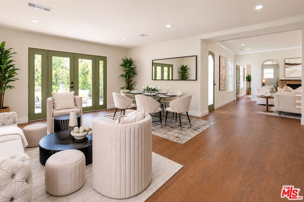 2225 Hillhurst Avenue Property Photo 14