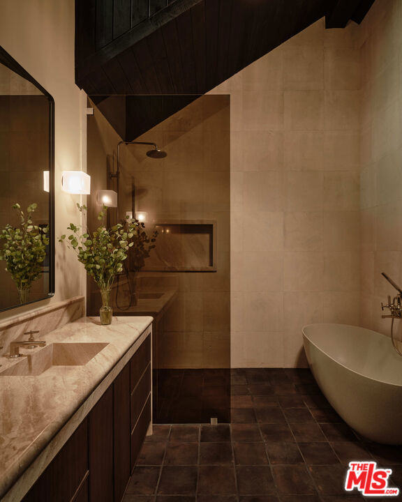 851 Strada Vecchia Road Property Photo 33