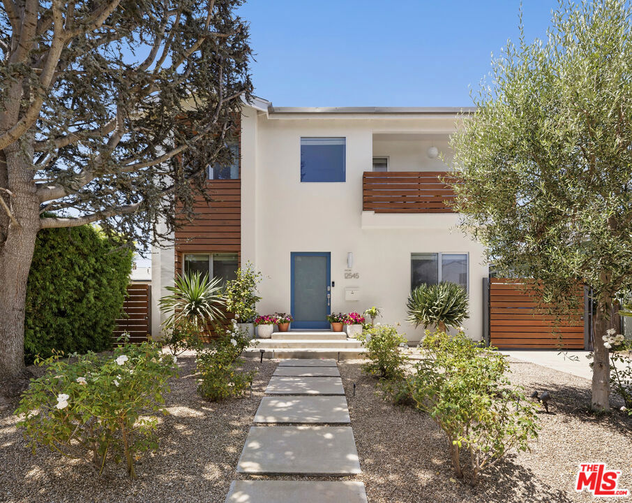 12545 Walsh Avenue Property Photo 1