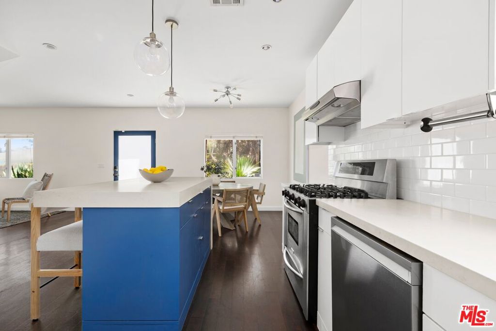 12545 Walsh Avenue Property Photo 7