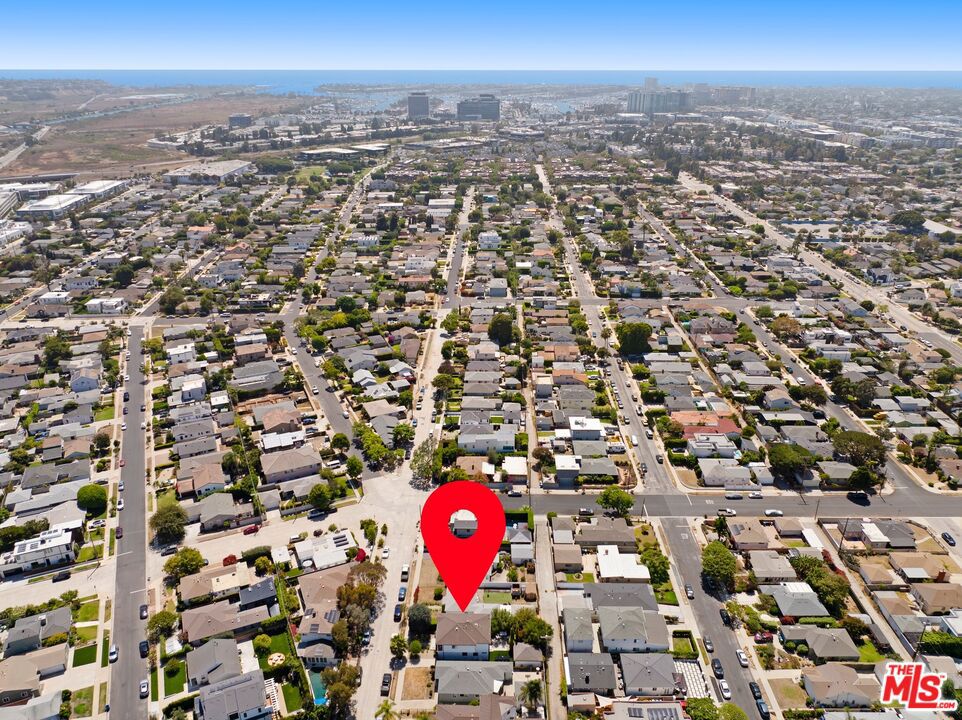 12545 Walsh Avenue Property Photo 28