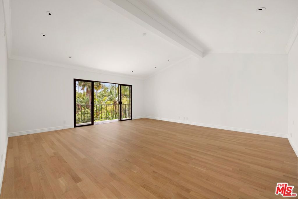 1121 La Collina Drive Property Photo 11