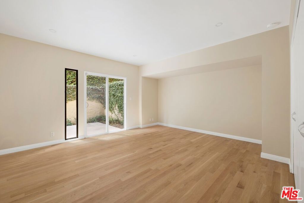 1121 La Collina Drive Property Photo 25