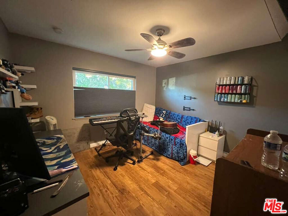17014 Rinaldi Street Property Photo 12