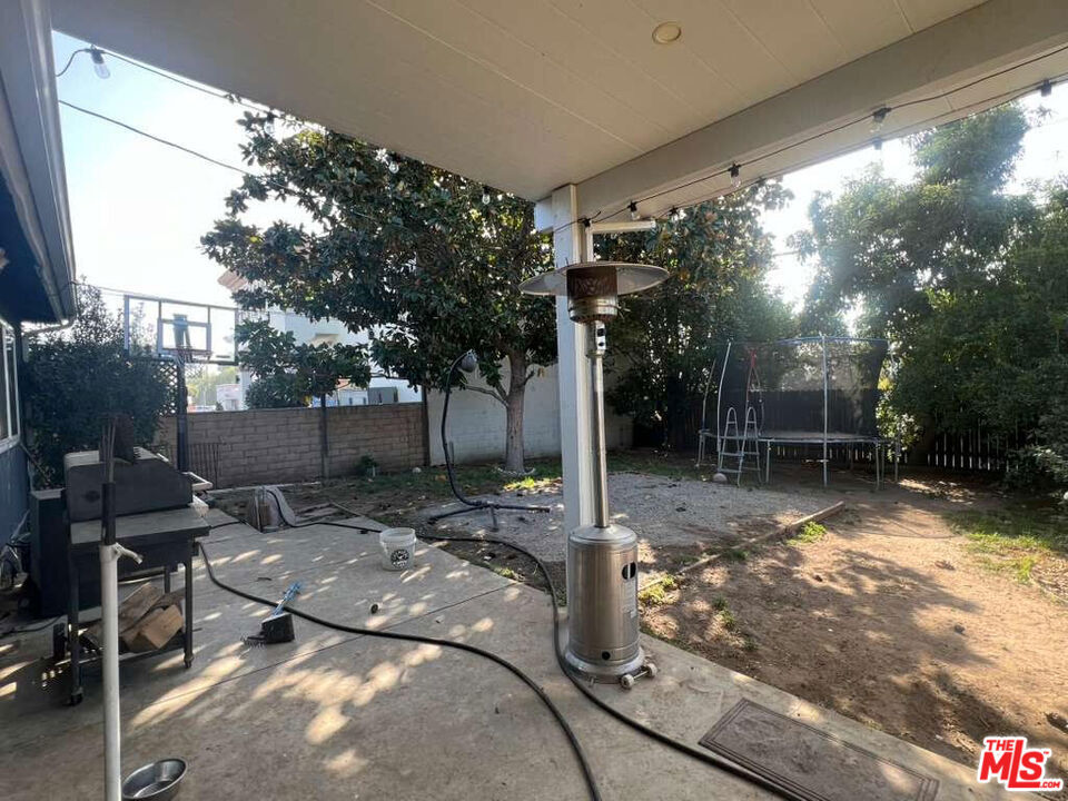 17014 Rinaldi Street Property Photo 14