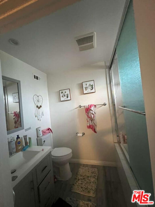 17014 Rinaldi Street Property Photo 16