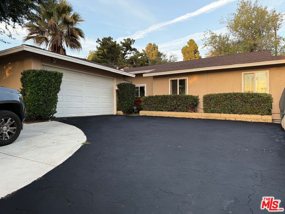 11648 Prager Avenue Property Photo 2