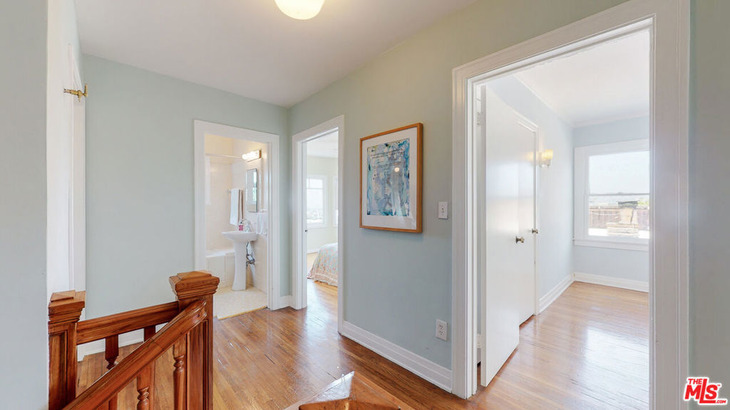3627 Crestmont Avenue Property Photo 17