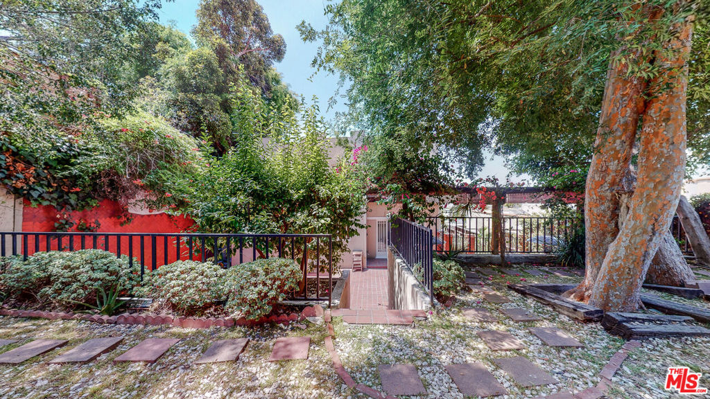 3627 Crestmont Avenue Property Photo 41