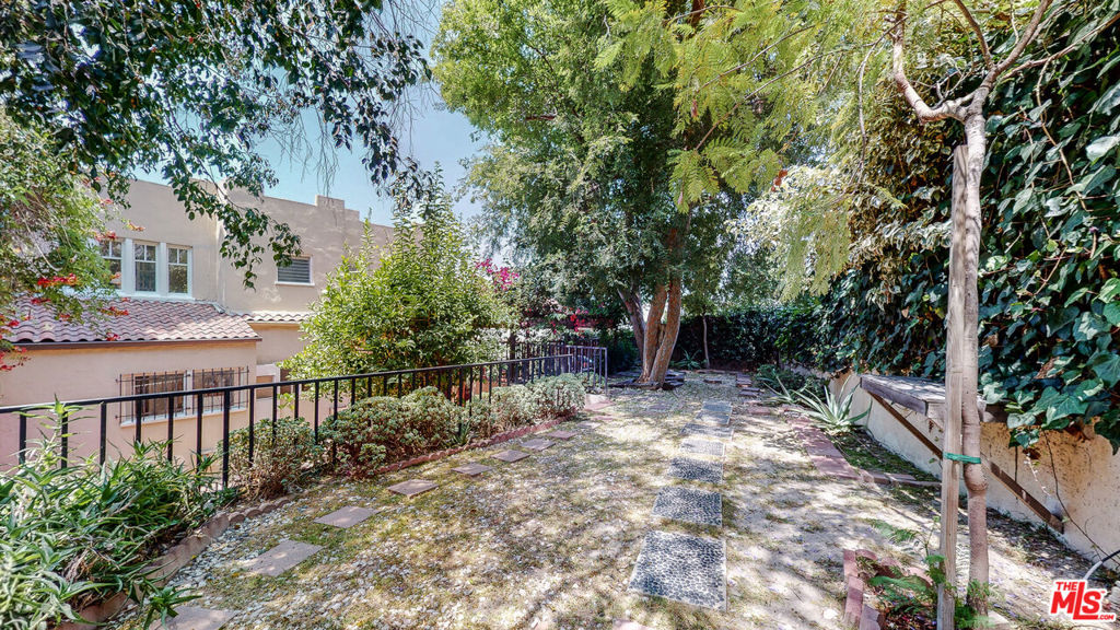 3627 Crestmont Avenue Property Photo 43