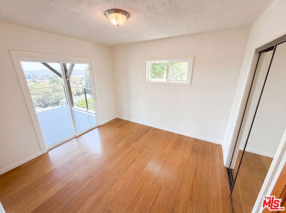 176 Waverly Drive Property Photo 4