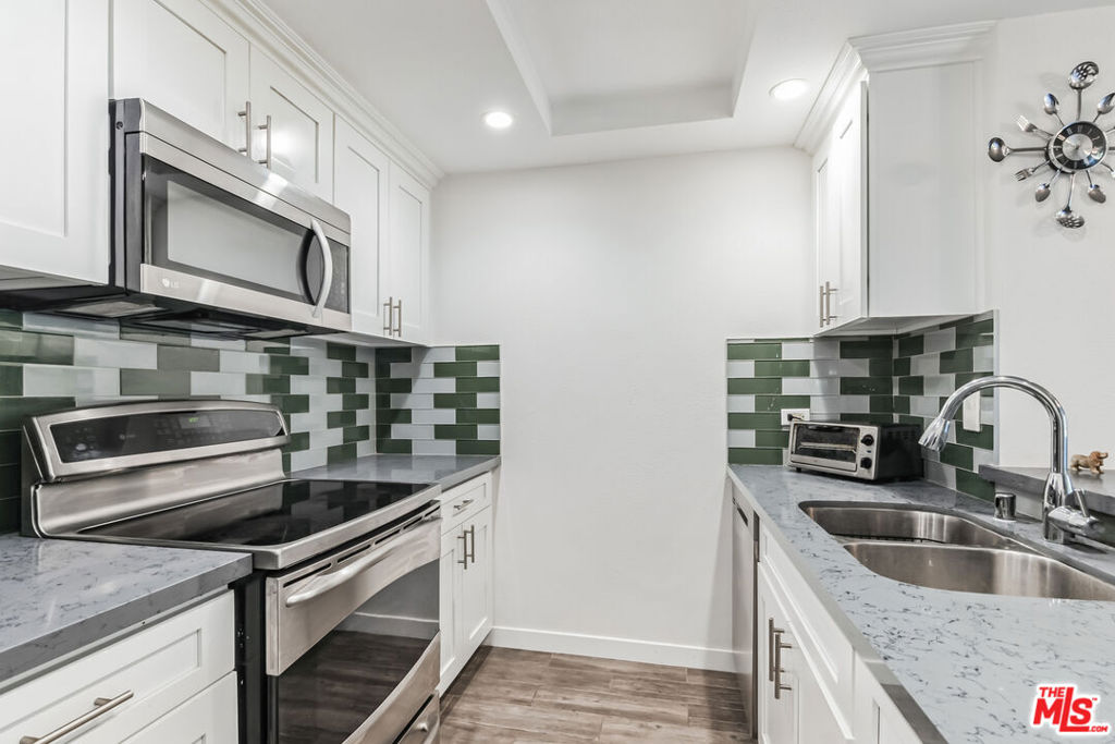 10535 Wilshire Boulevard 404 Property Photo 7