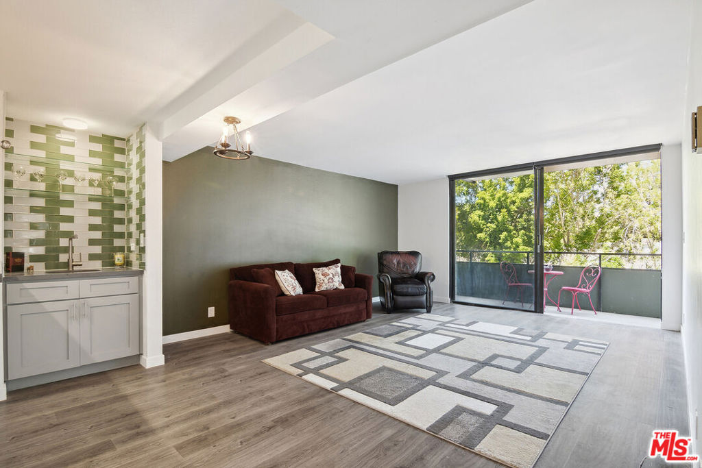 10535 Wilshire Boulevard 404 Property Photo 10