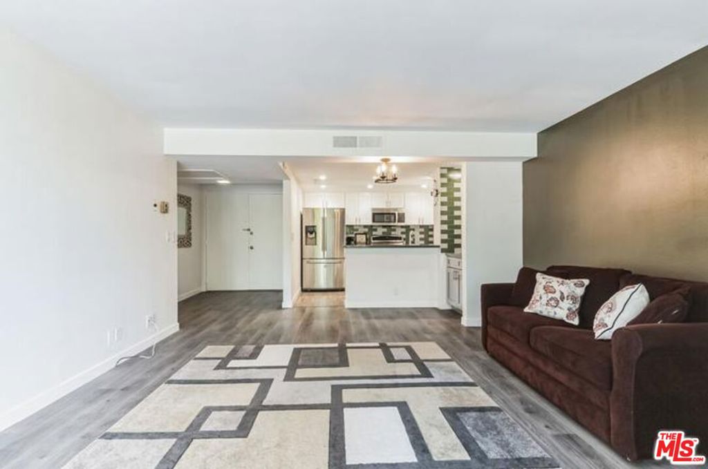 10535 Wilshire Boulevard 404 Property Photo 11