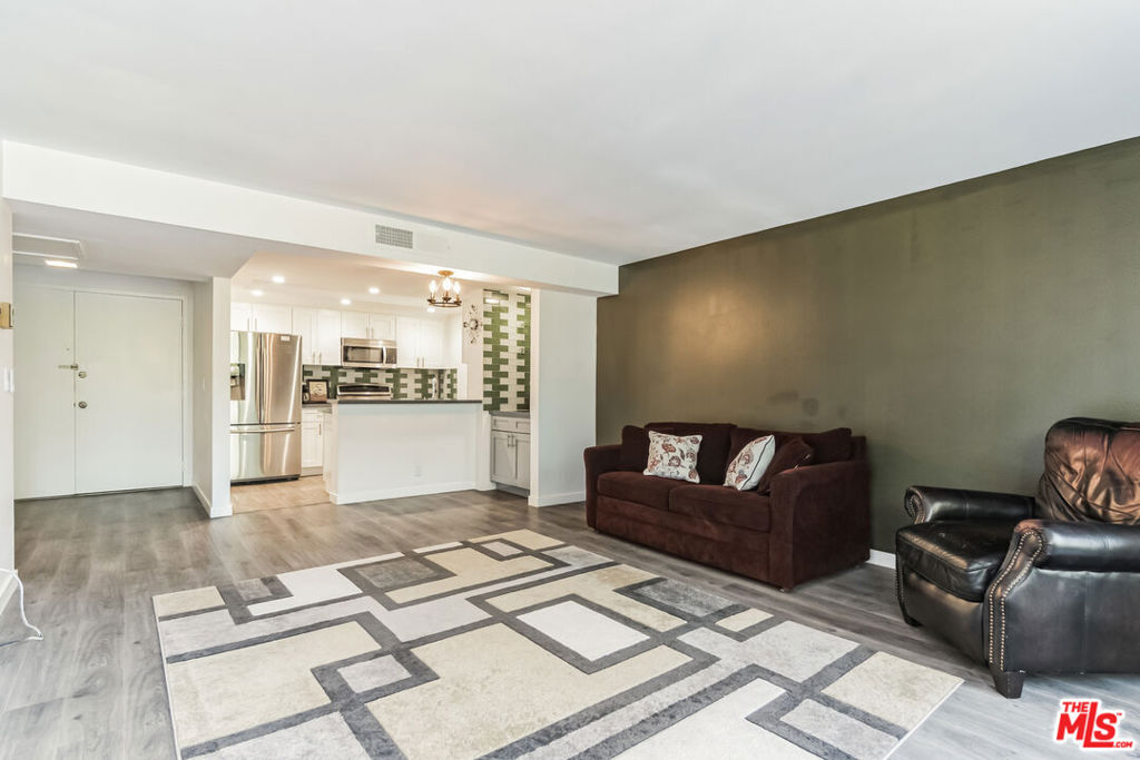 10535 Wilshire Boulevard 404 Property Photo 13