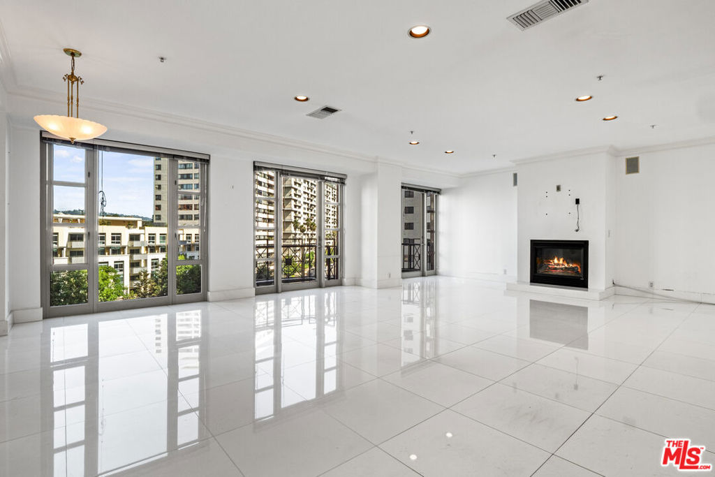 10580 Wilshire Boulevard 6nw Property Photo 4