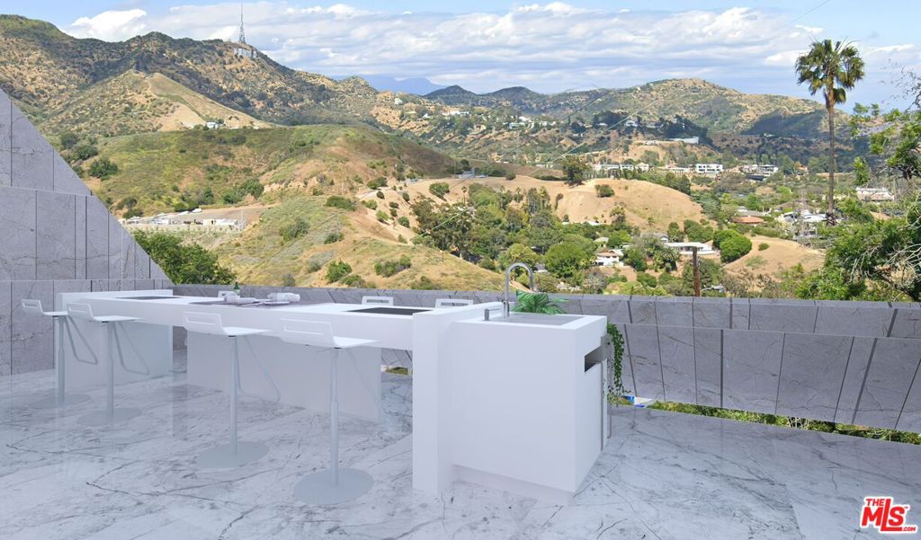 6907 Cahuenga Park Trail Property Photo 7