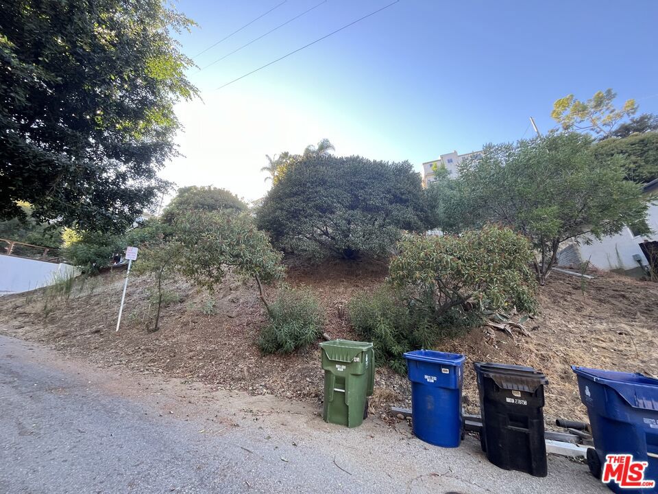 6907 Cahuenga Park Trail Property Photo 12